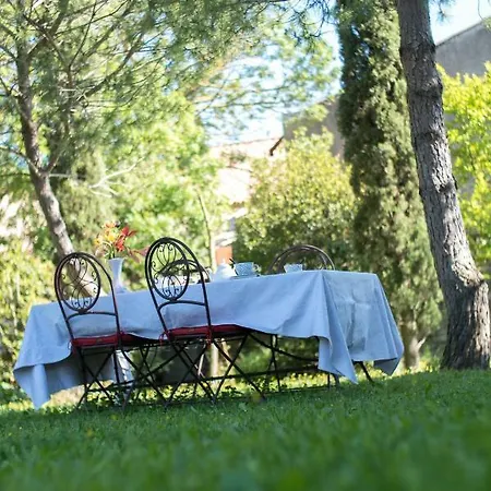 La Maison Grenadine Pres Du Canal Du Midi בית הארחה
