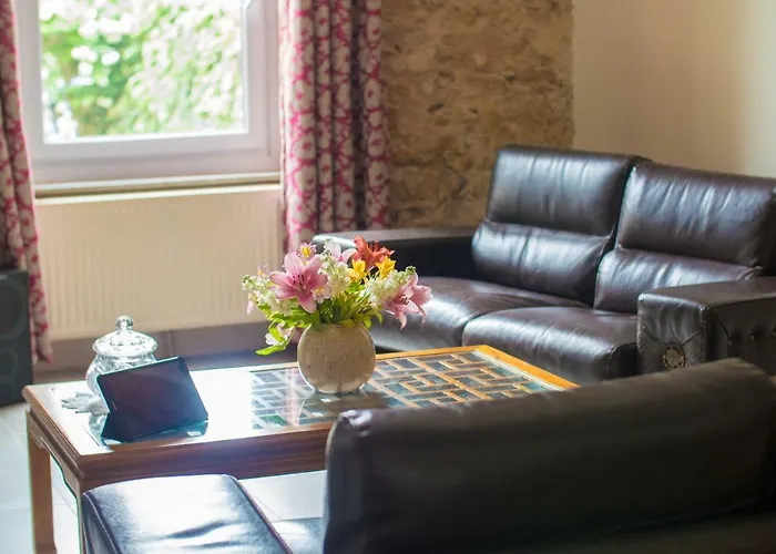 Guest house La Maison Grenadine Tourouzelle